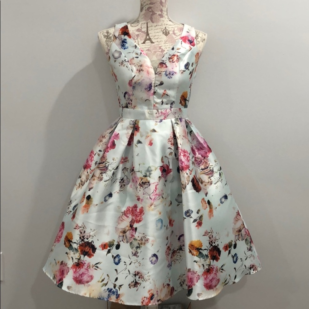 Chi Chi London Plunge Skater Dress In Floral Print